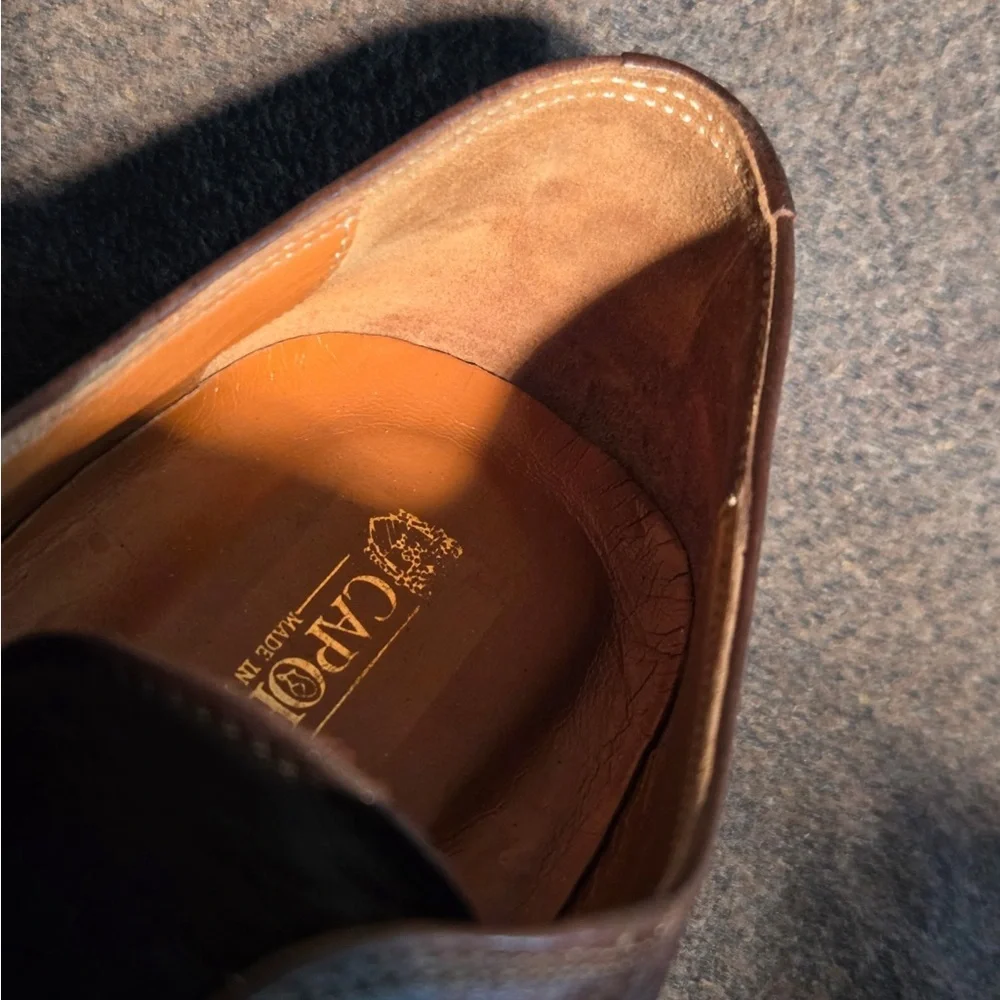 Caporicci Men’s size 11 Glove leather lining. Made in Italy. Cap Toe.